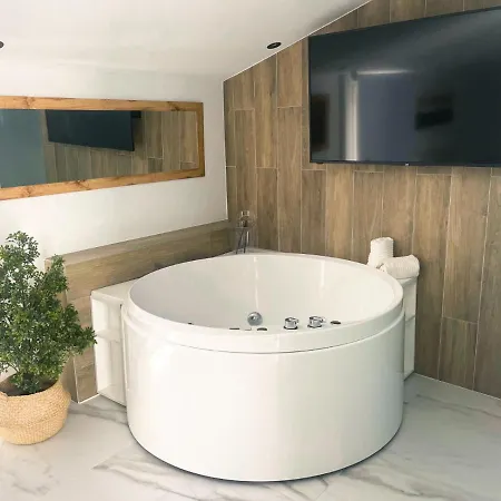 Turisticos Boutique Con Jacuzzi Lägenhet